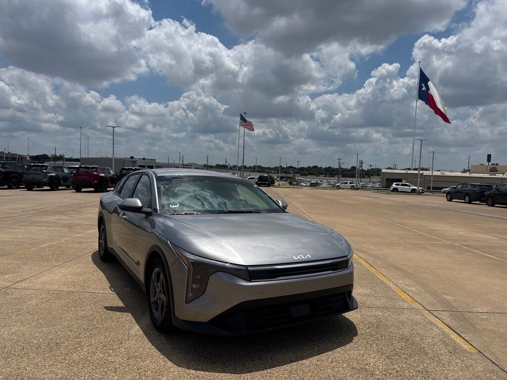 Used 2025 Kia