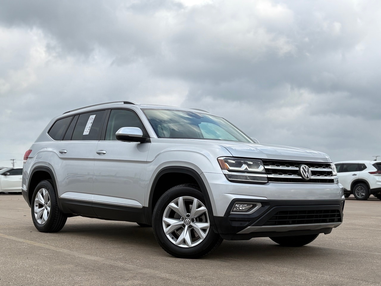 Used 2018 Volkswagen Atlas SEL with VIN 1V2ER2CA0JC516515 for sale in Mesquite, TX