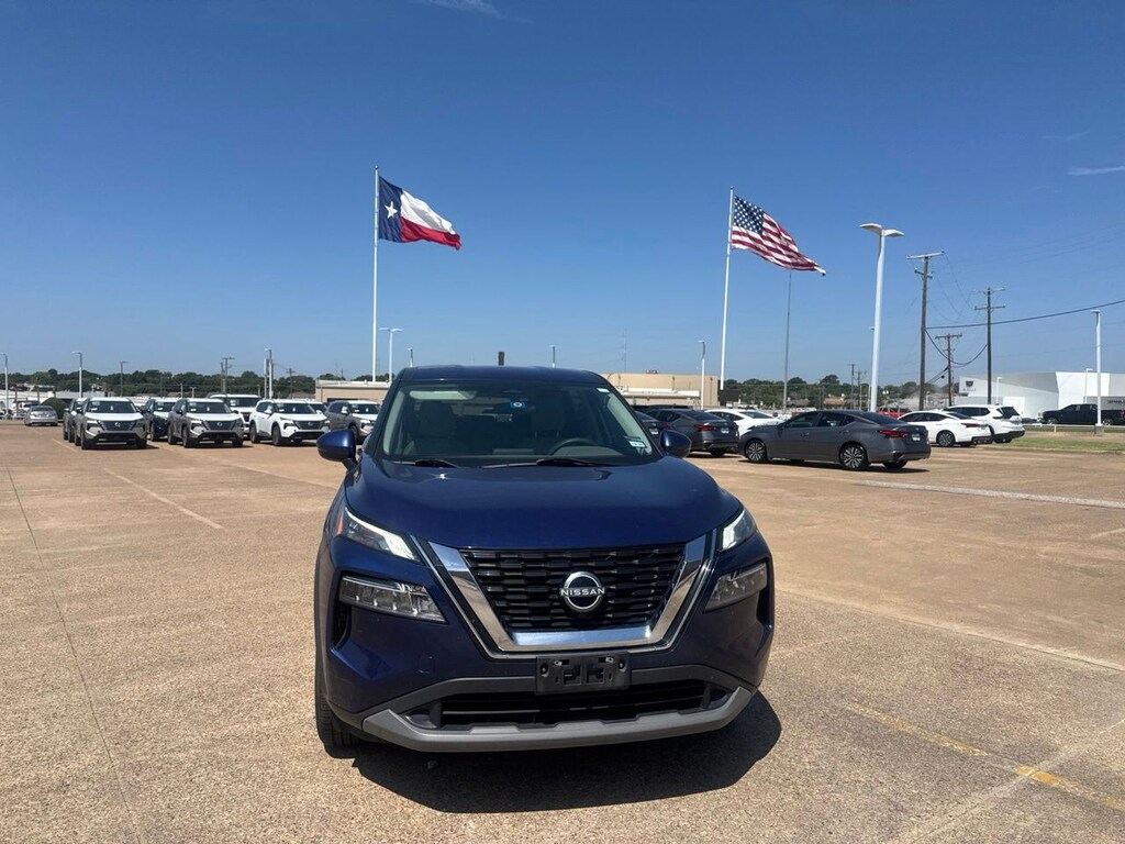 Used 2022 Nissan Rogue SV SUV