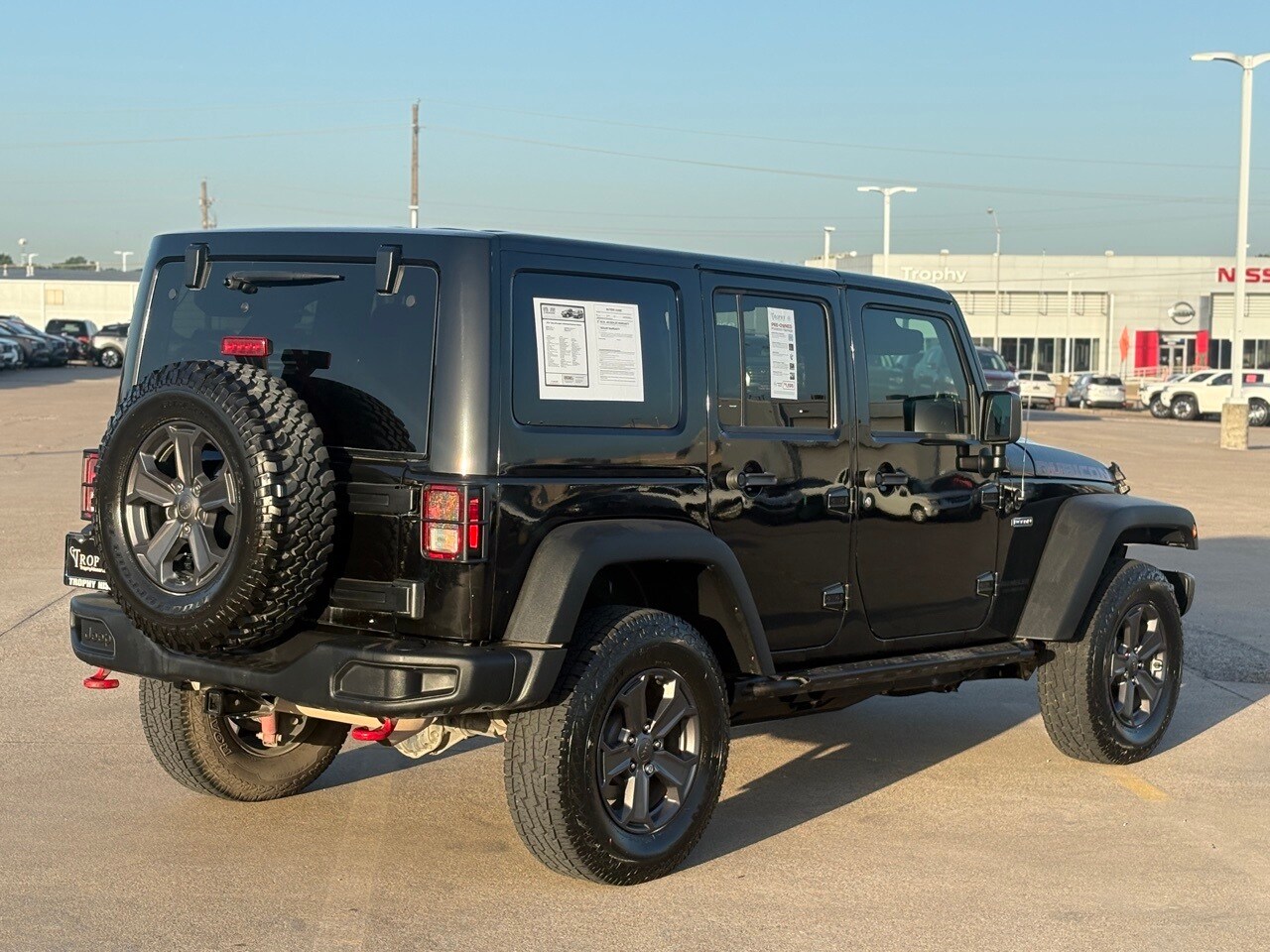 2017 Jeep Wrangler Unlimited Rubicon Recon photo 4