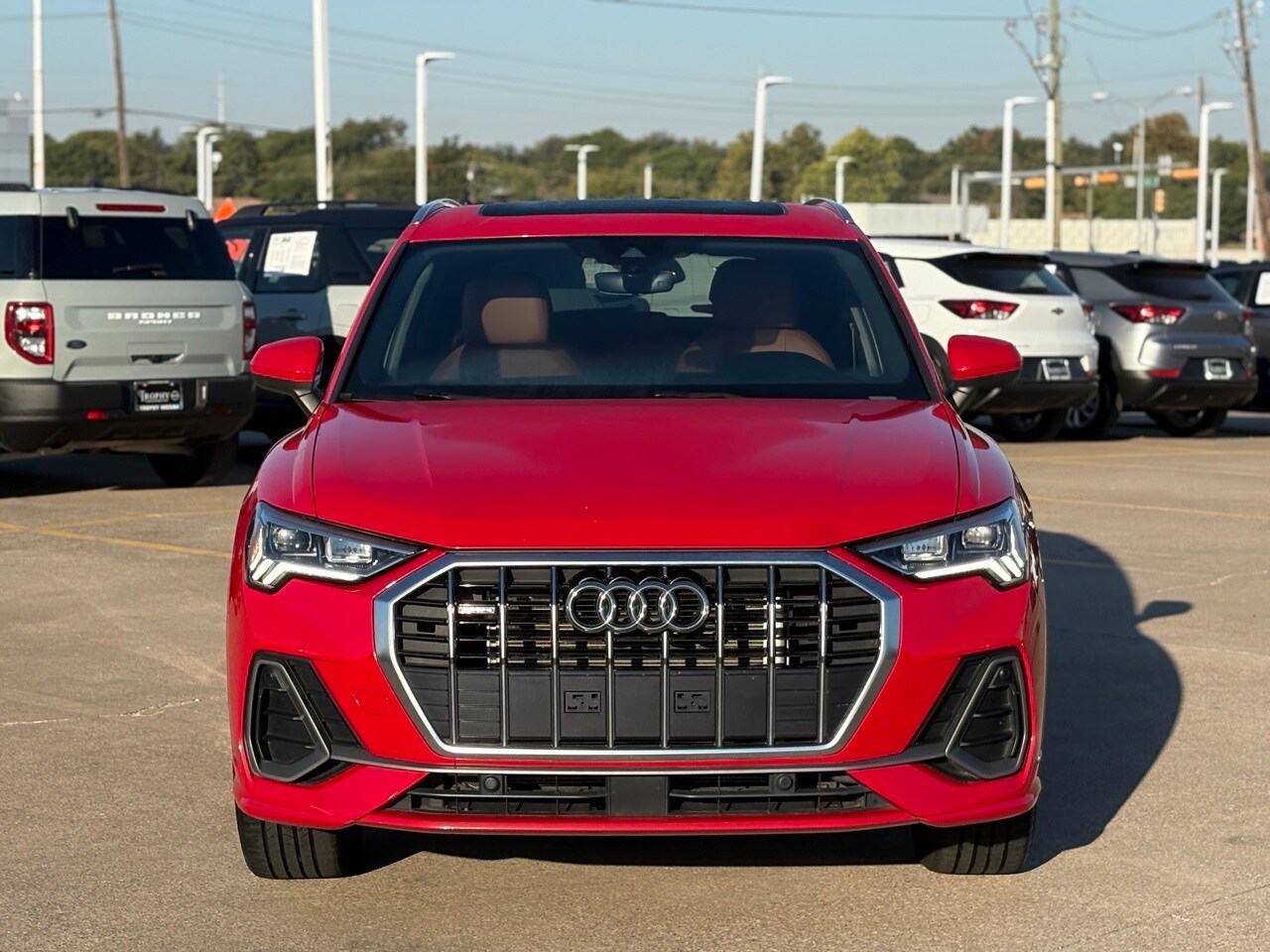 2023 Audi Q3 S line Premium photo 4