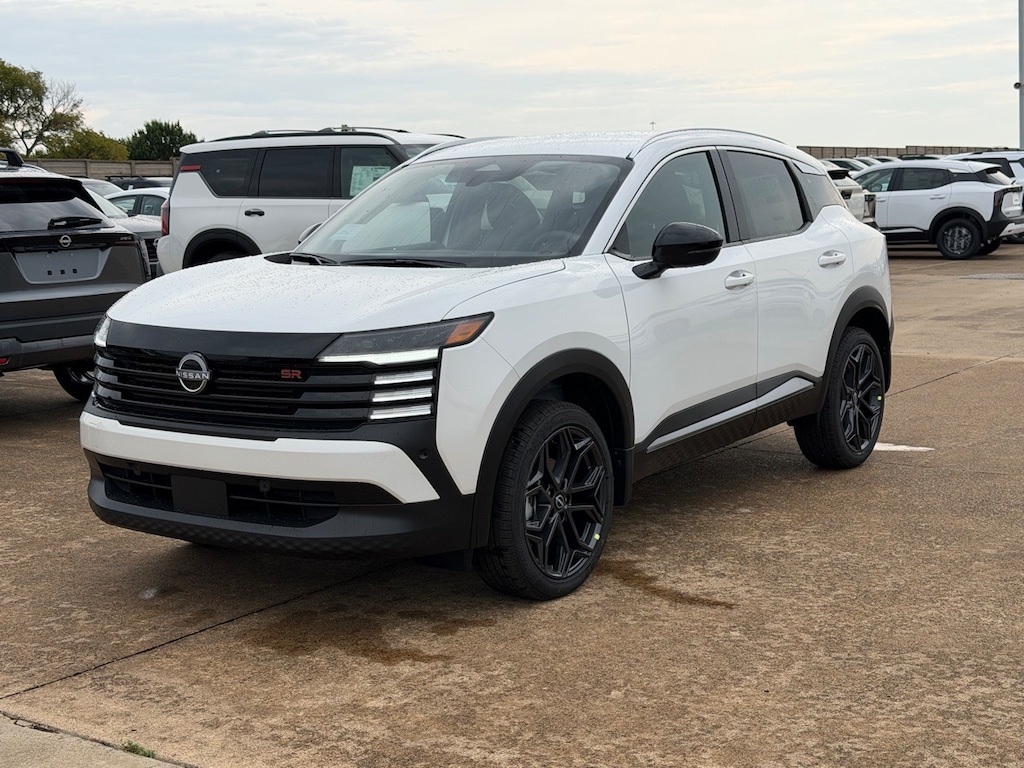 New 2026 Nissan Kicks SR SUV