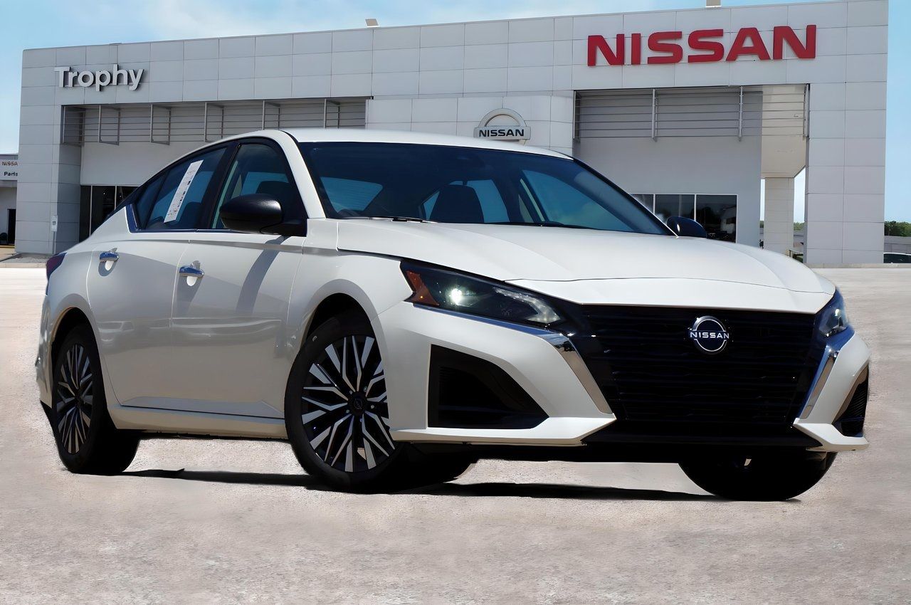 2024 Nissan Altima SV