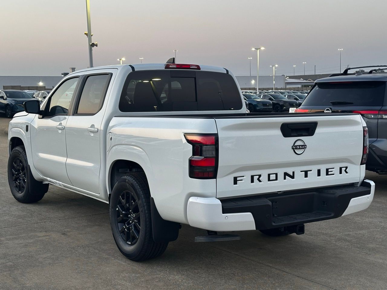 2026 Nissan Frontier SV - Photo 6