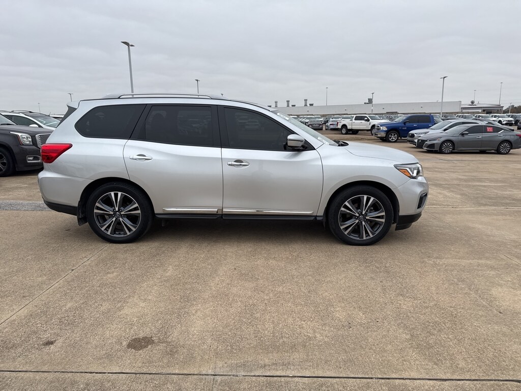 Used 2019 Nissan