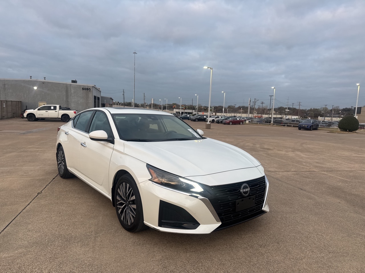 2023 Nissan Altima SV