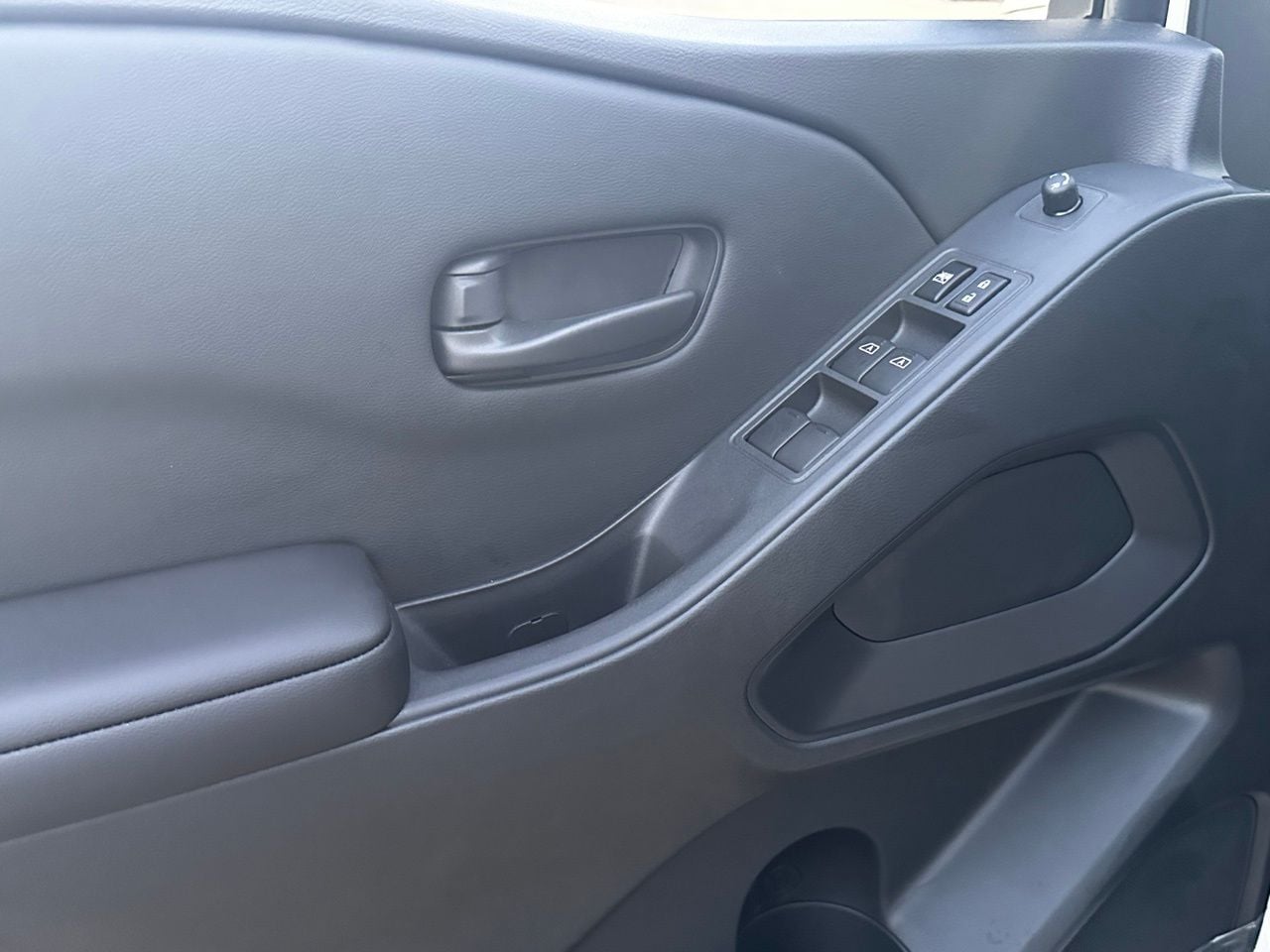 2026 Nissan Frontier SV - Photo 18