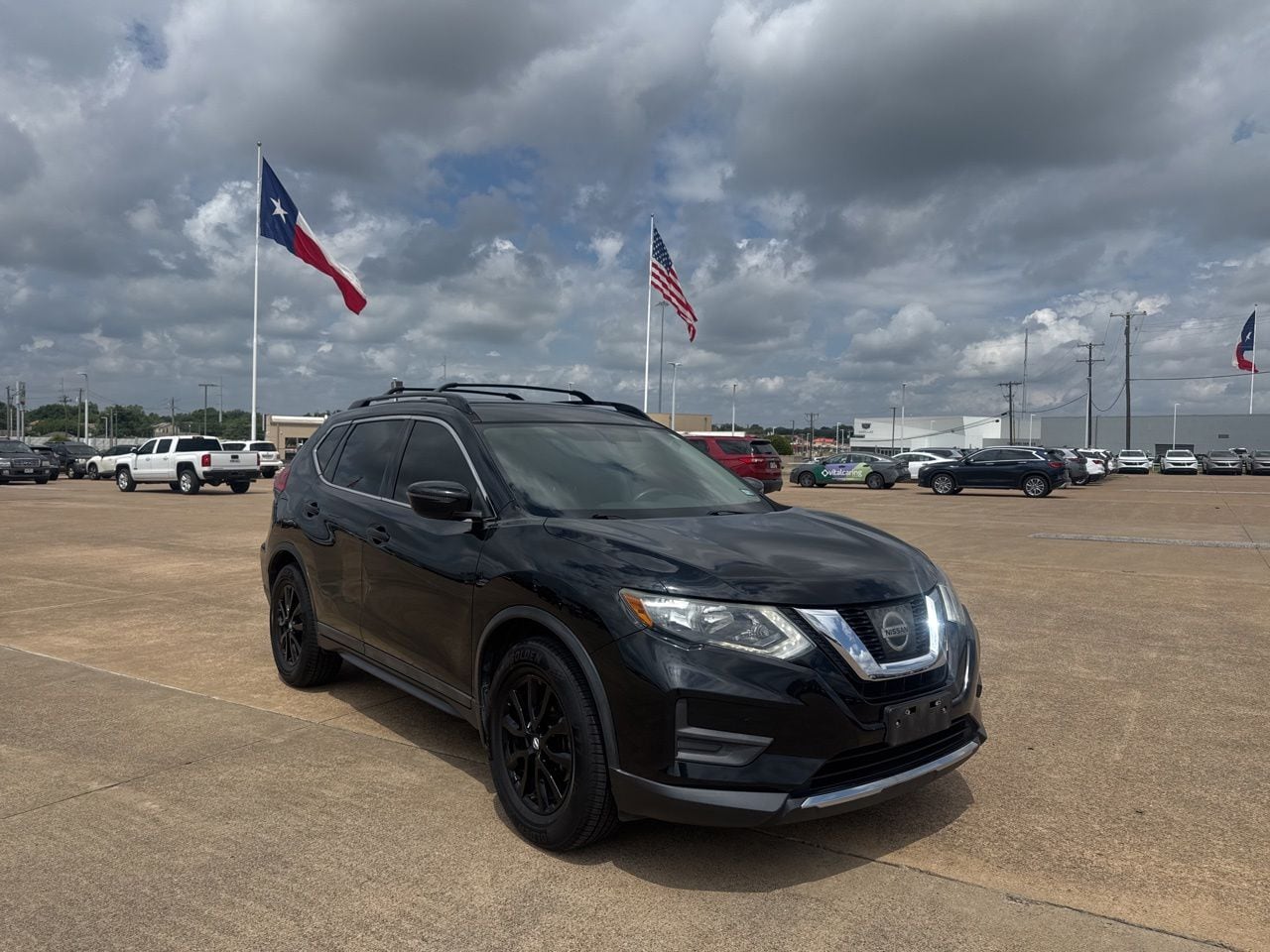 2017 Nissan Rogue SV FWD's photo