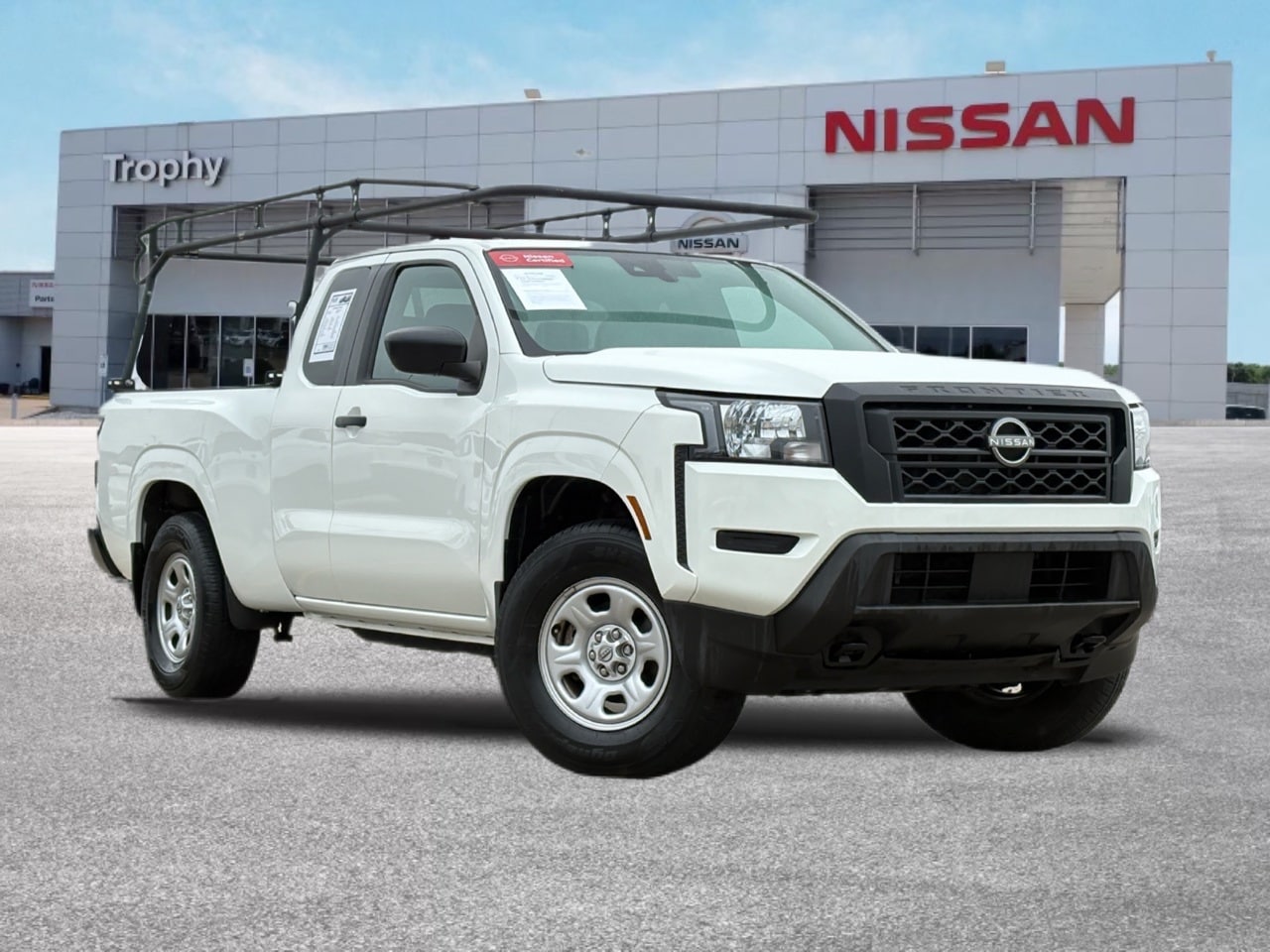 2022 Nissan Frontier S's photo