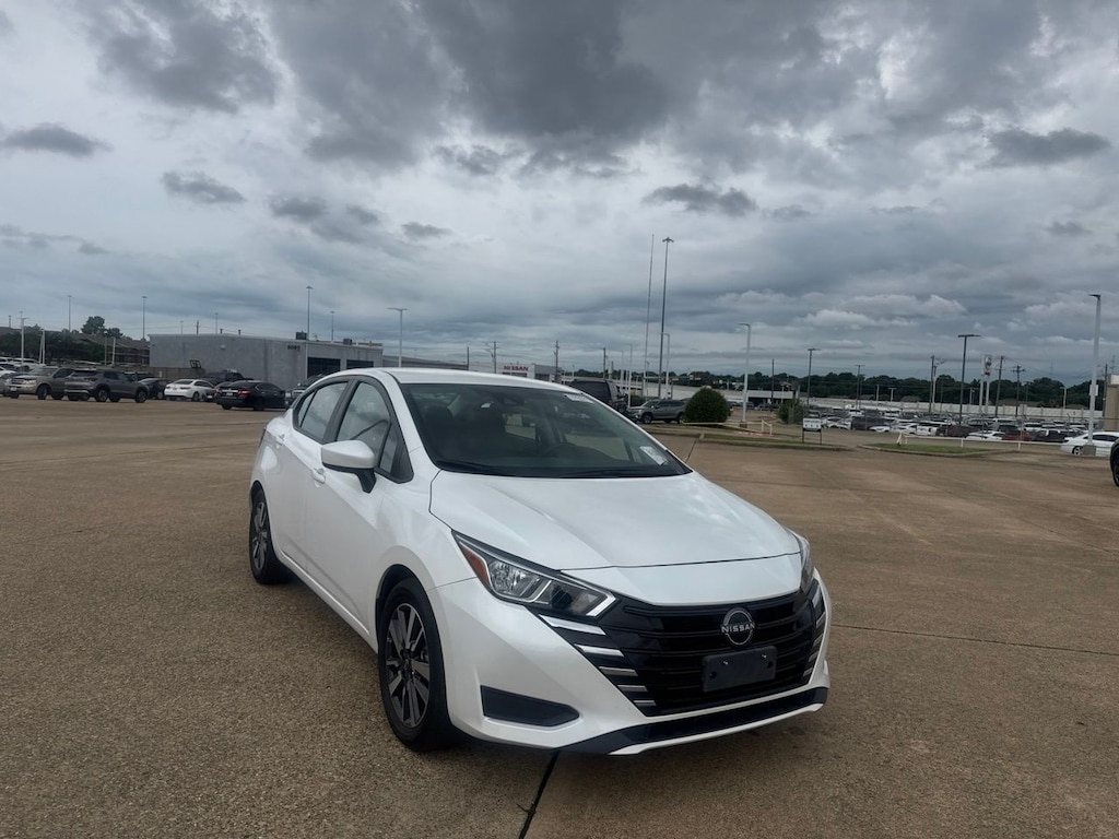 Certified 2023 Nissan