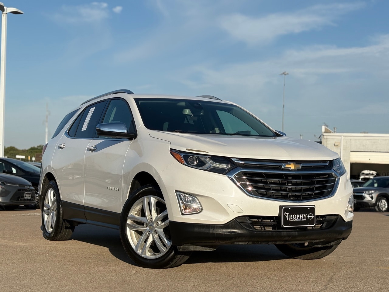Used 2020 Chevrolet Equinox Premier with VIN 2GNAXYEX6L6226065 for sale in Mesquite, TX