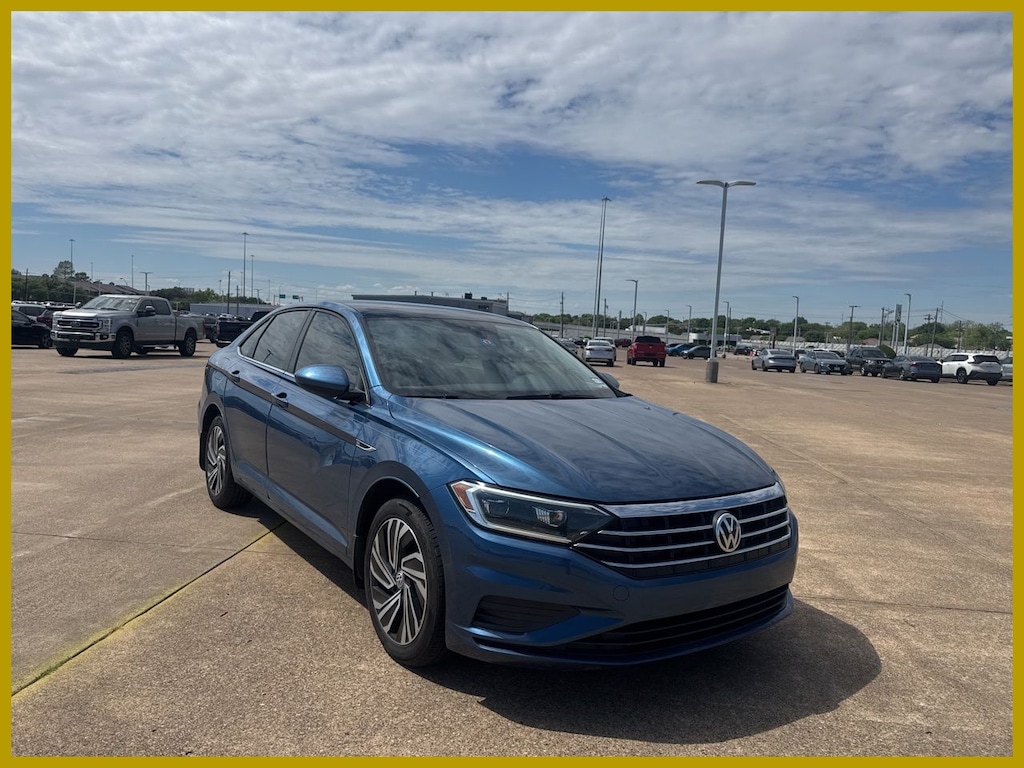Used 2021 Volkswagen Jetta SEL Sedan