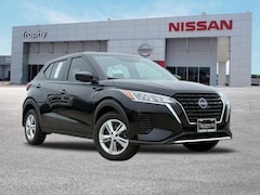 2025 Nissan Kicks Play S SUV