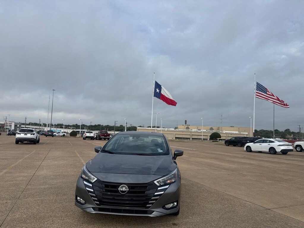 Certified 2025 Nissan