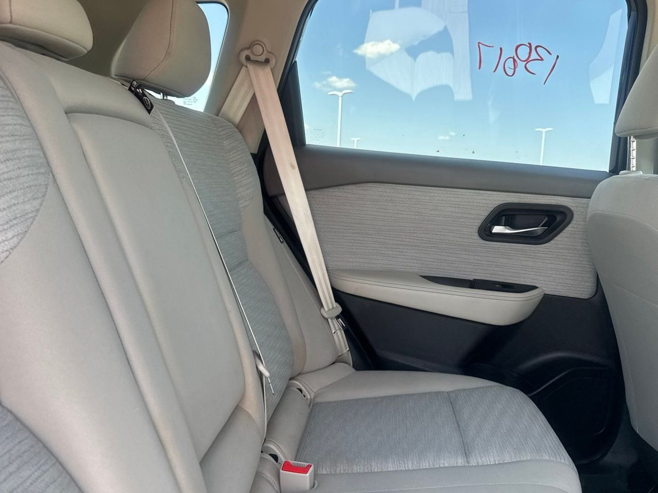 2023 Nissan Rogue SV - Photo 30