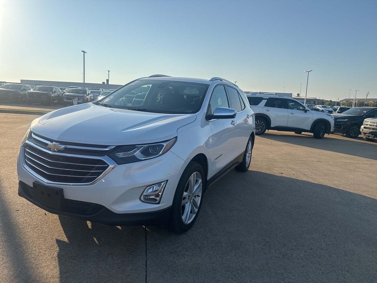 2020 Chevrolet Equinox Premier photo 3