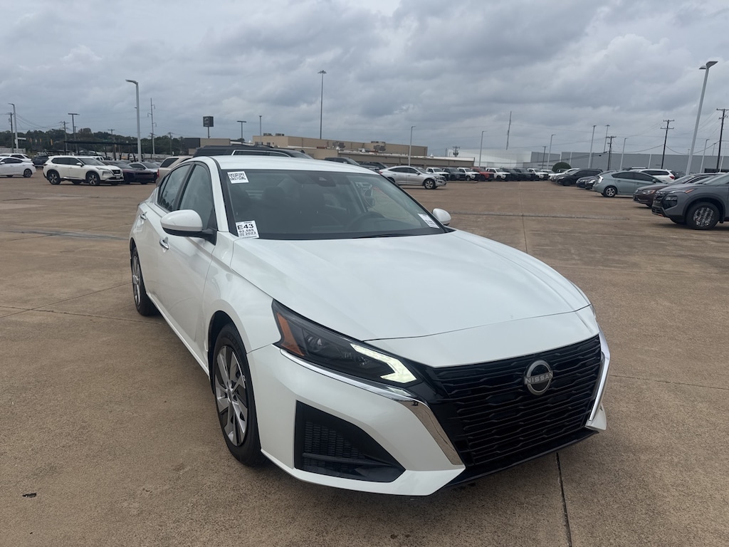 Used 2023 Nissan Altima 2.5 S Sedan