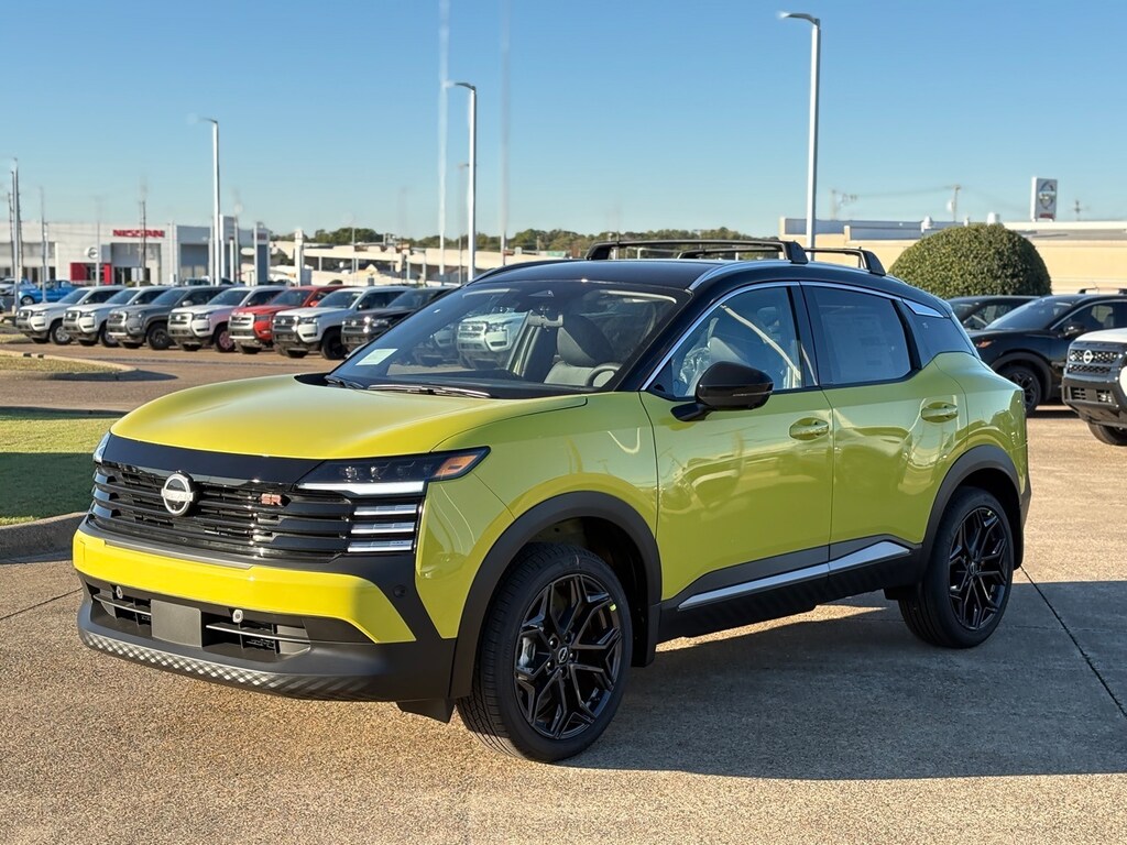 New 2026 Nissan Kicks SR SUV