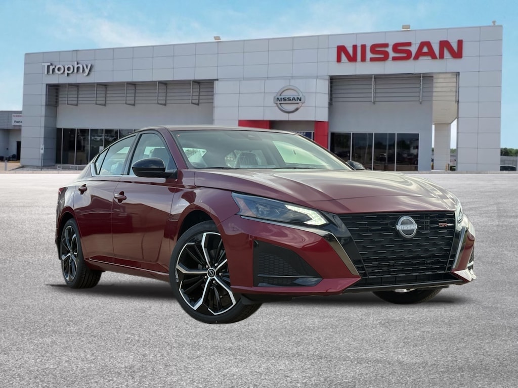 New 2025 Nissan Altima SR Sedan