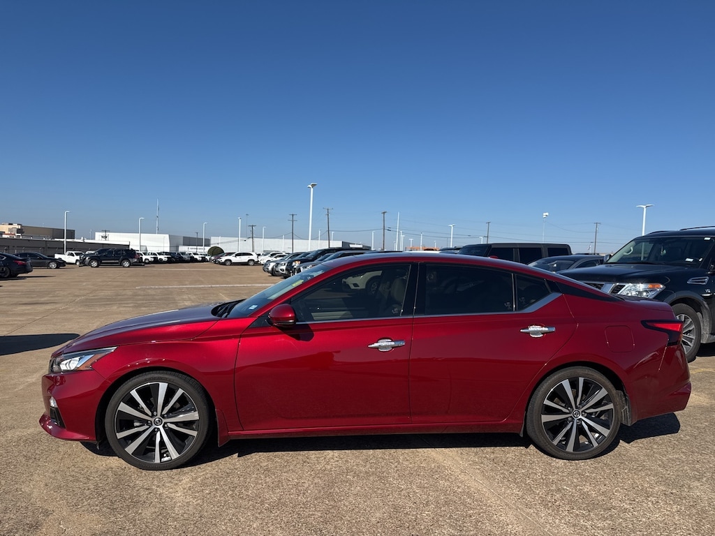 Certified 2020 Nissan Altima 2.5 Platinum Sedan