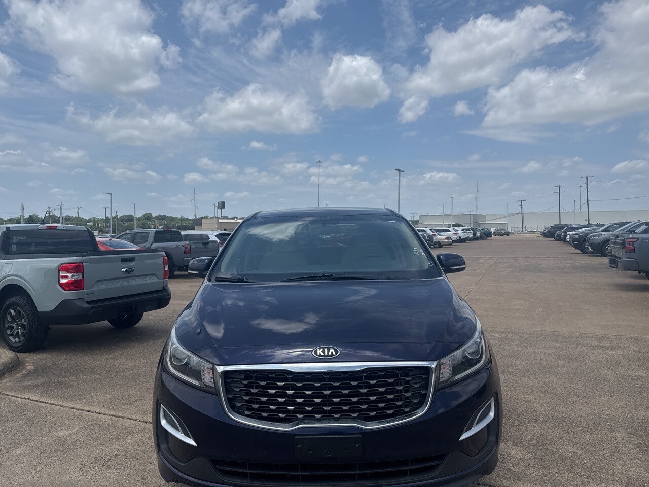 Used 2019 Kia Sedona LX with VIN KNDMB5C19K6540590 for sale in Mesquite, TX