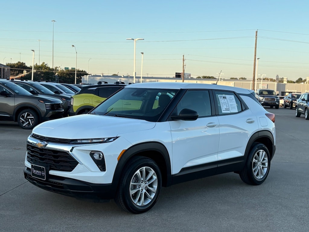 Used 2024 Chevrolet Trailblazer LS SUV