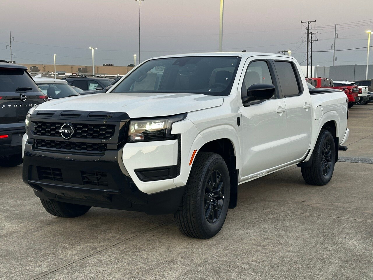 2026 Nissan Frontier SV photo 2