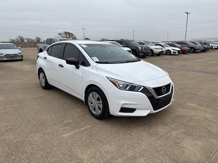 2022 Nissan Versa 1.6 S Sedan