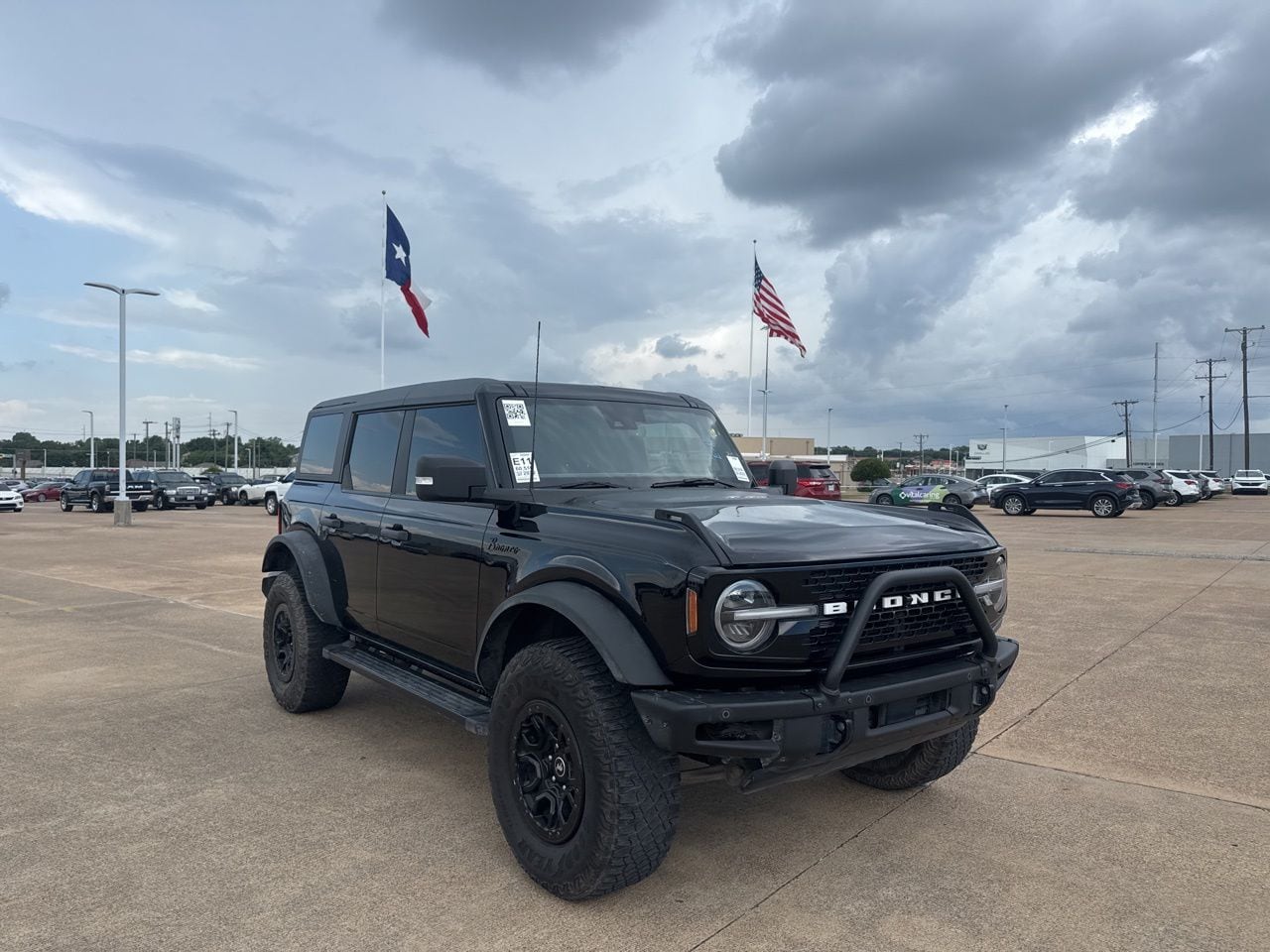 2022 Ford Bronco Wildtrak Advanced 4-Door 4WD