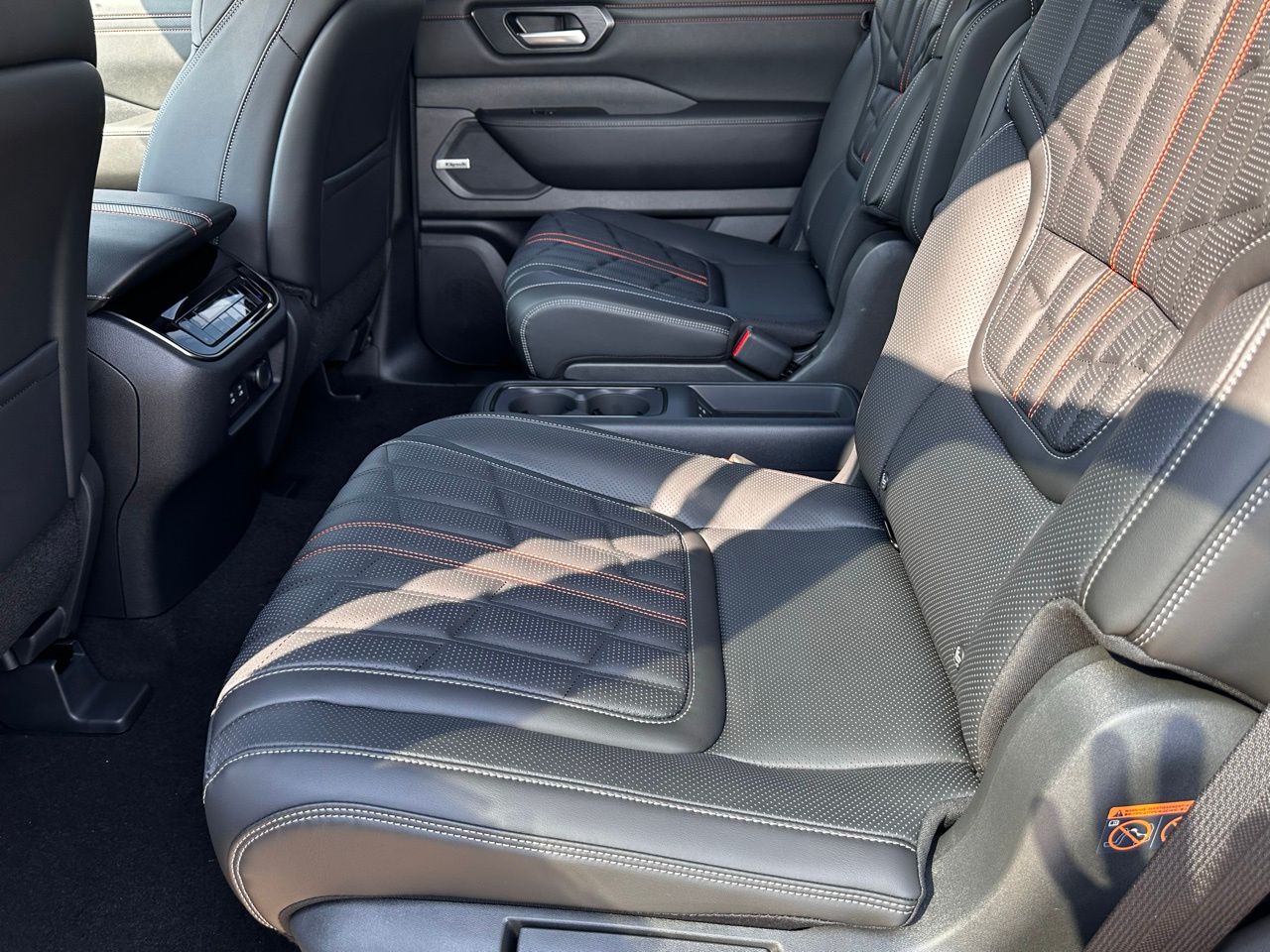 2026 Nissan Armada PRO-4X - Photo 20