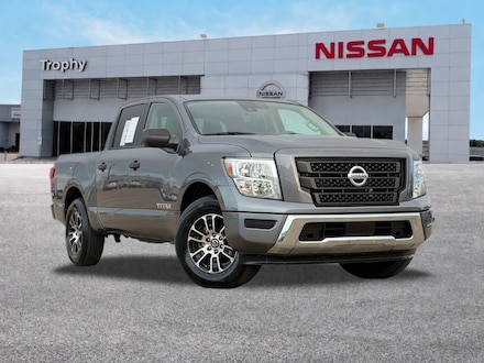 2022 Nissan Titan SV Truck