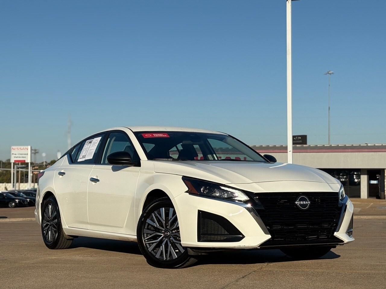 2025 Nissan Altima 2.5 SV photo 2