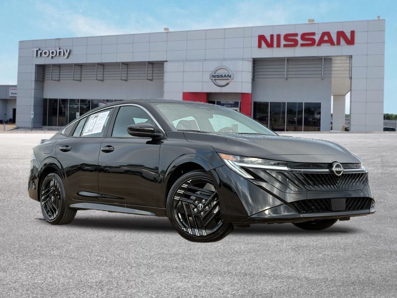 2026 Nissan Sentra SR CVT's photo