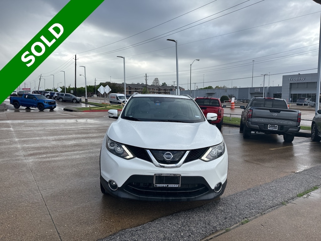 Used 2017 Nissan Rogue Sport SL Premium For Sale in Mesquite TX