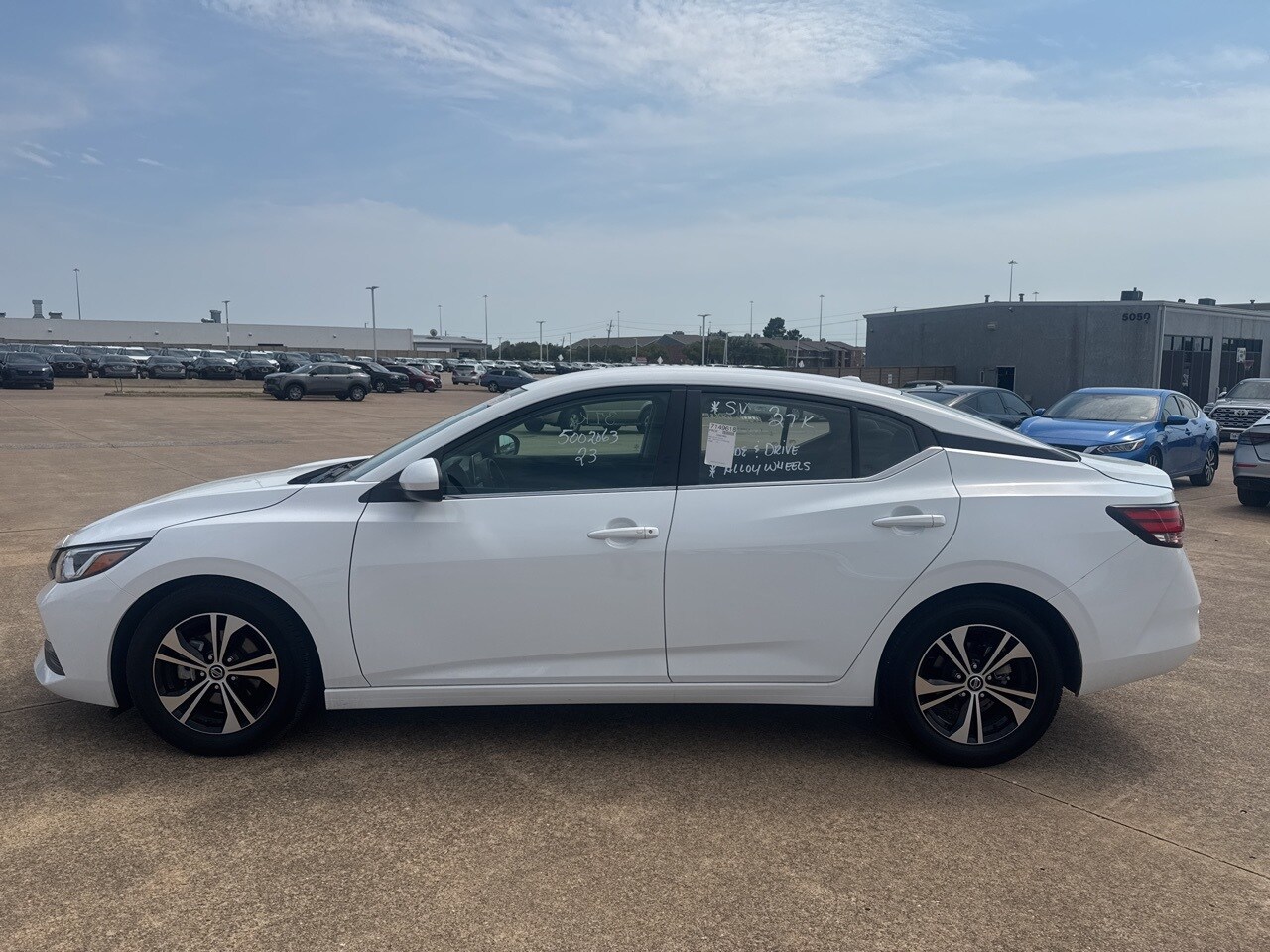 2023 Nissan Sentra SV photo 4