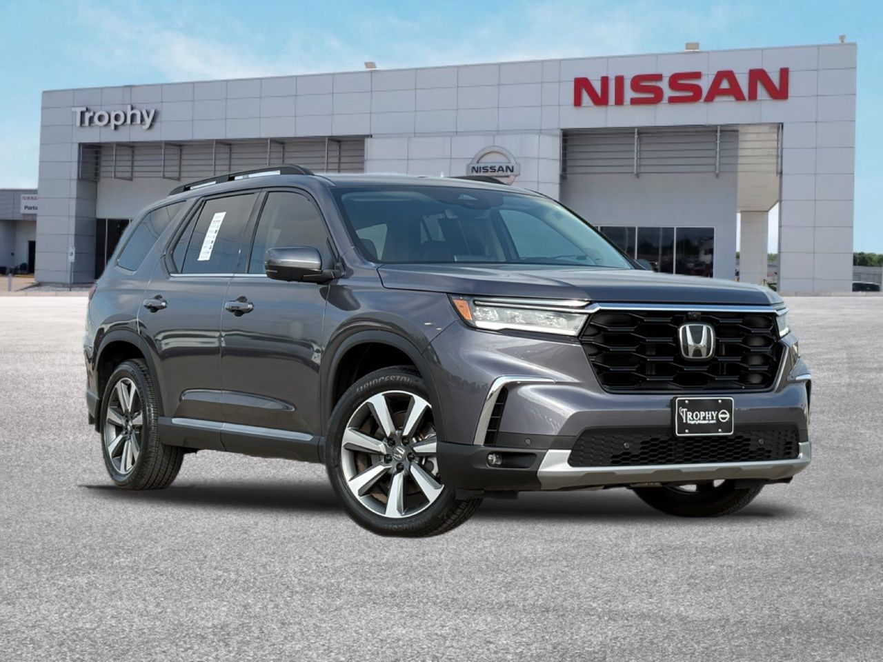 Lunar Silver Metallic 2025 Honda Pilot Elite AWD SUV / Crossover All-Wheel Drive Automatic