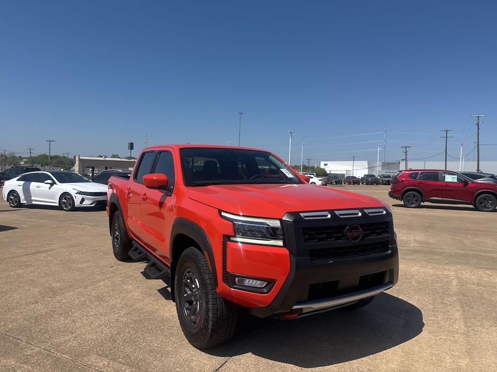 Certified 2025 Nissan Frontier PRO-4X Truck