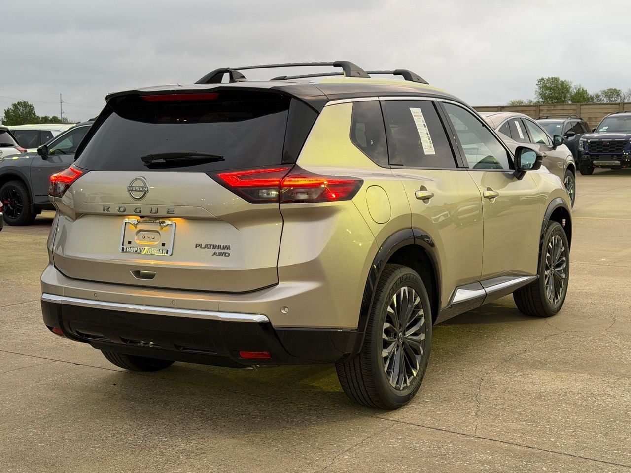 View vehicle photo 5