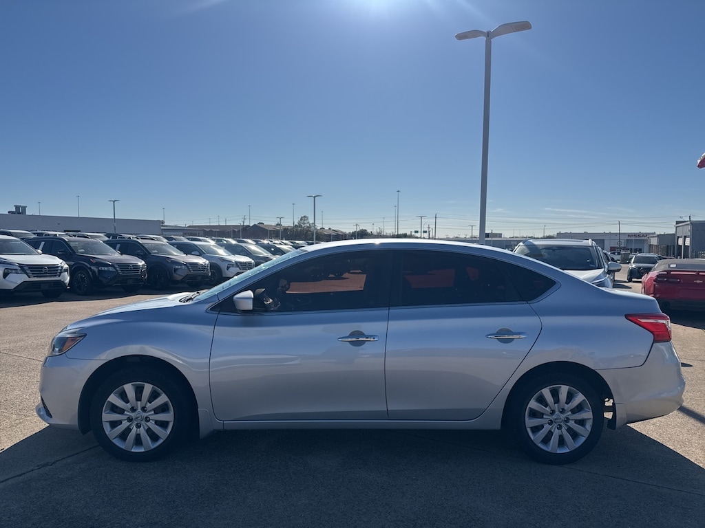 Used 2016 Nissan Sentra SV Sedan