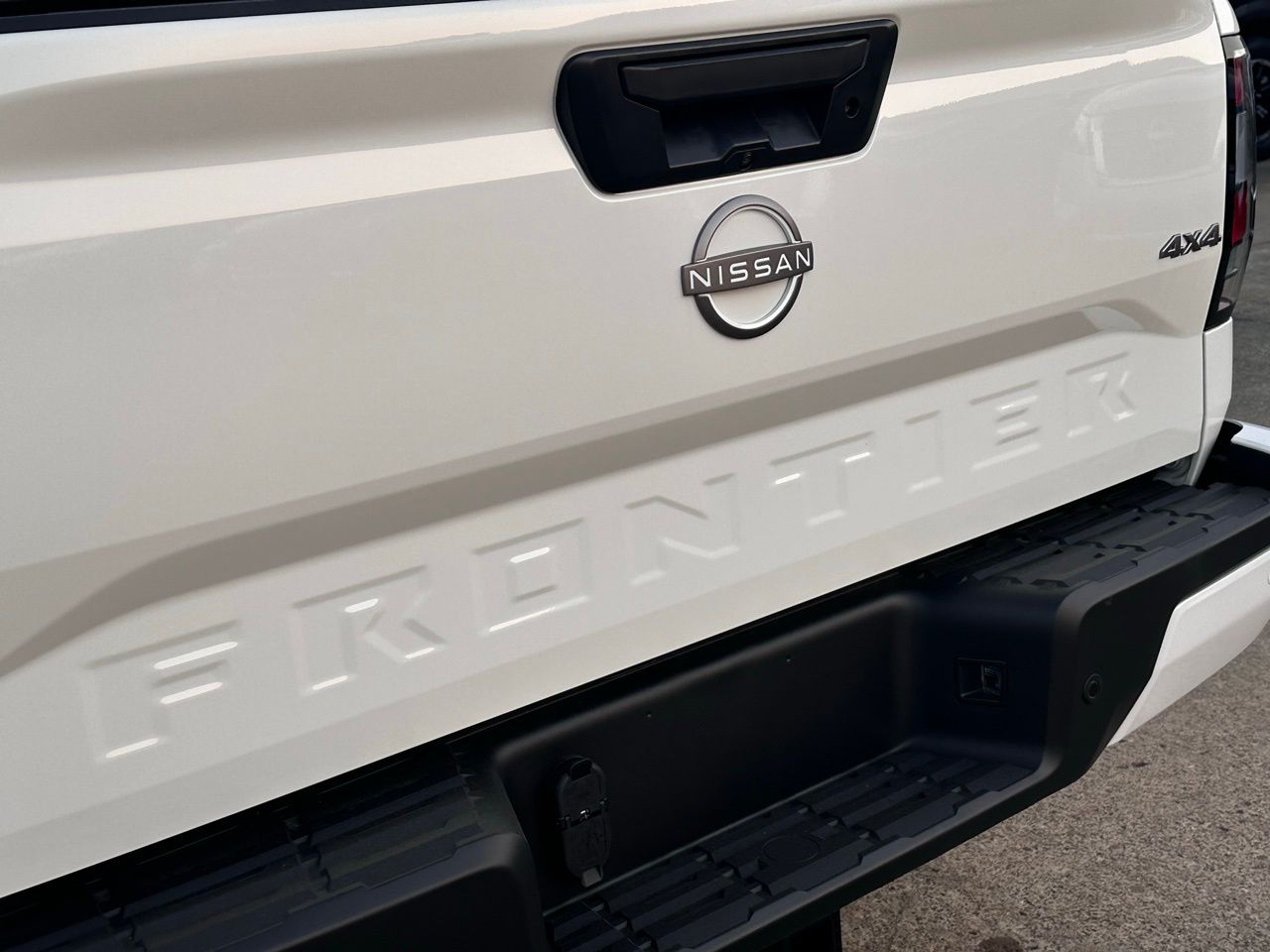 2026 Nissan Frontier SV - Photo 7