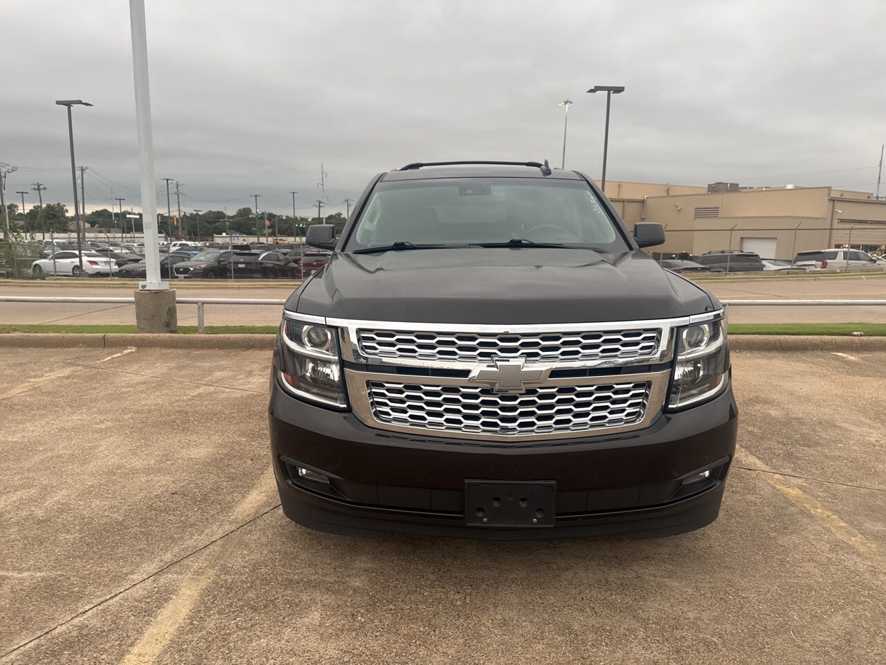 2018 Chevrolet Tahoe LT photo 2