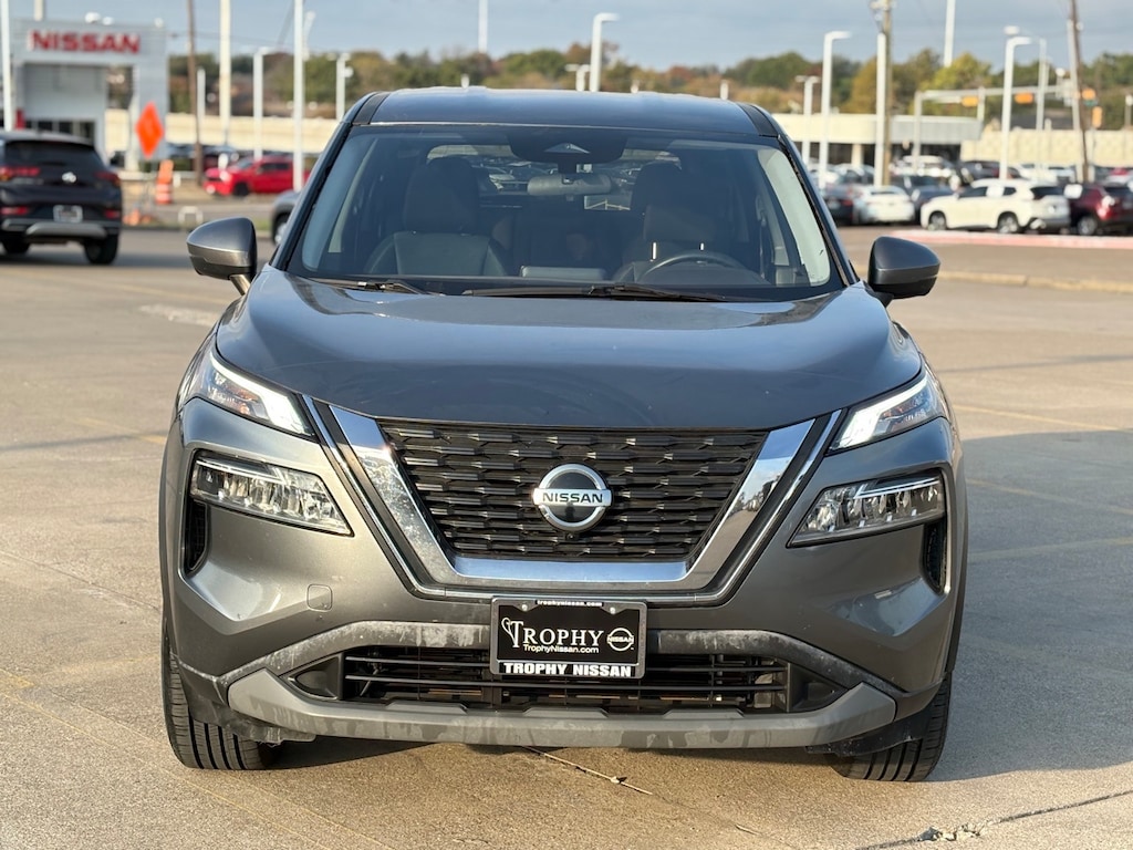 Used 2021 Nissan