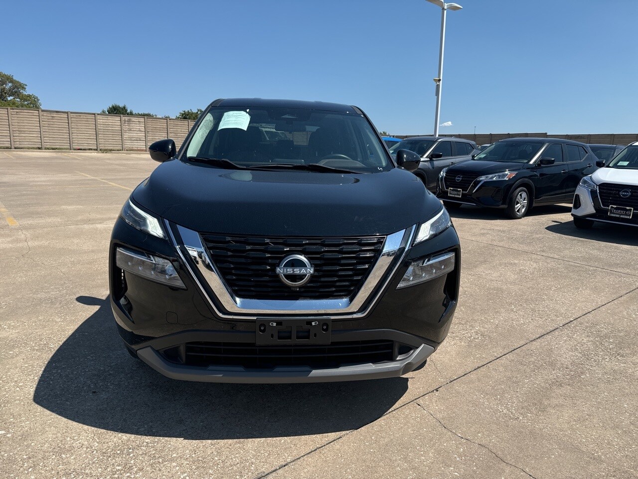 Used 2023 Nissan Rogue SV with VIN 5N1BT3BA6PC854387 for sale in Irving, TX