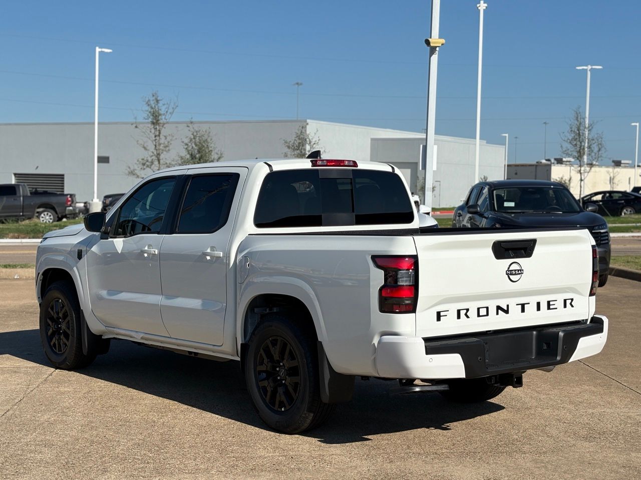 2026 Nissan Frontier SV - Photo 6