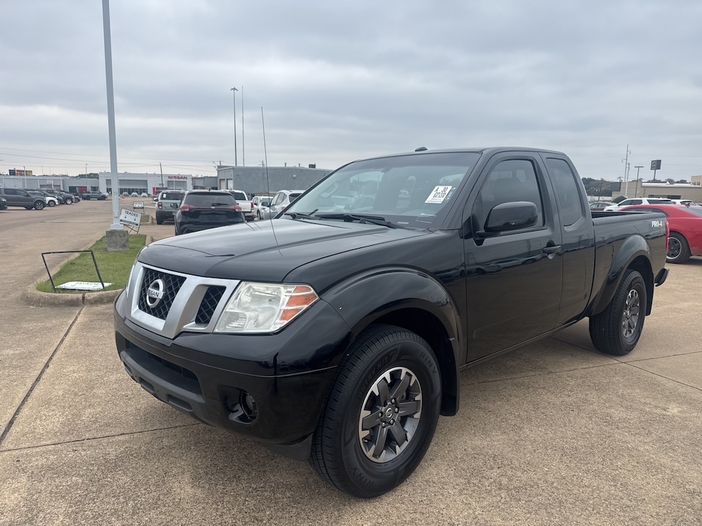 Used 2016 Nissan