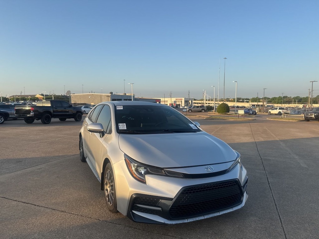 Used 2021 Toyota Corolla SE Sedan