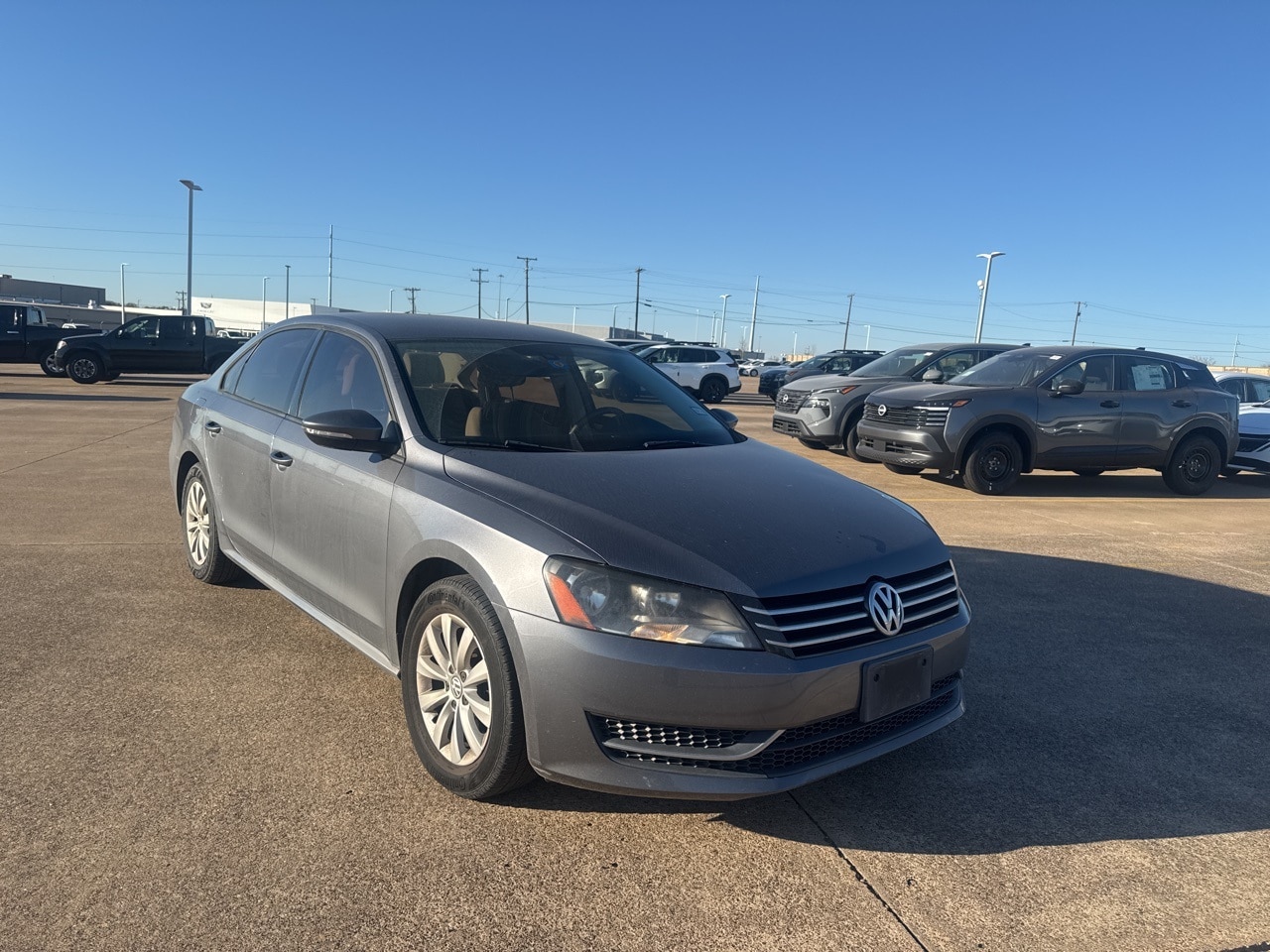 2012 Volkswagen Passat S's photo