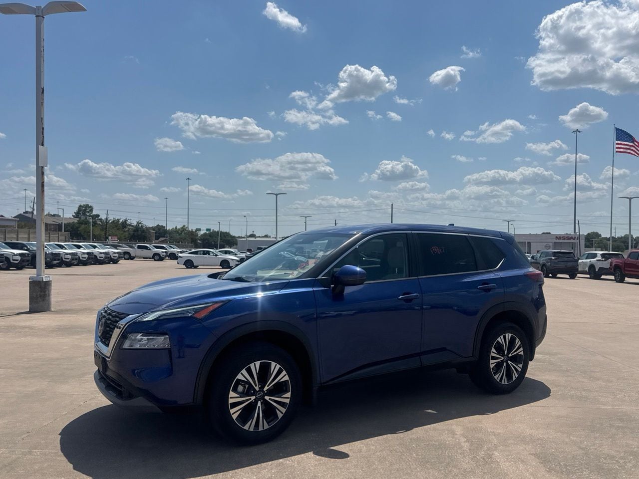 2023 Nissan Rogue SV - Photo 10
