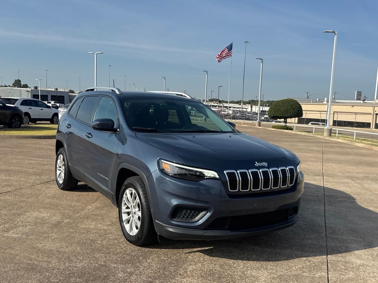Used 2020 Jeep Cherokee Latitude with VIN 1C4PJLCB1LD528377 for sale in Mesquite, TX