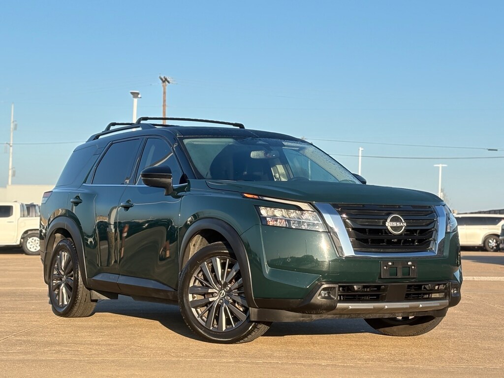 Used 2022 Nissan Pathfinder SL SUV